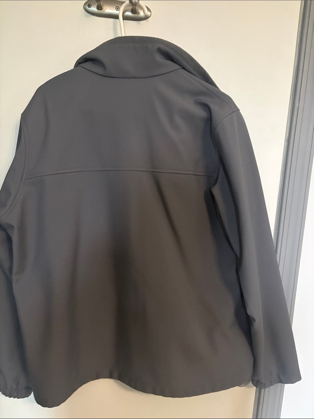 Columbia Men's Gray Performance Softshell Jacket - Picture 7 of 7
